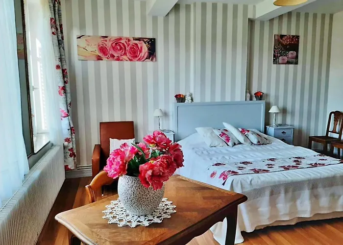 Le Chateau Holiday home